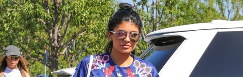 Kylie Jenner Addidas Outfit 